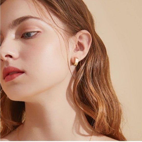 14k Gold Plated Textured Hoop Earrings - Picture 2 of 2